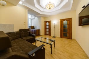 Квартира Best Rent. Квартира возле Арена Сити и Крещатика 2