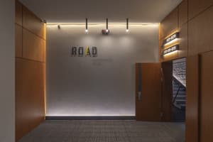 Дизайн отель Road 8