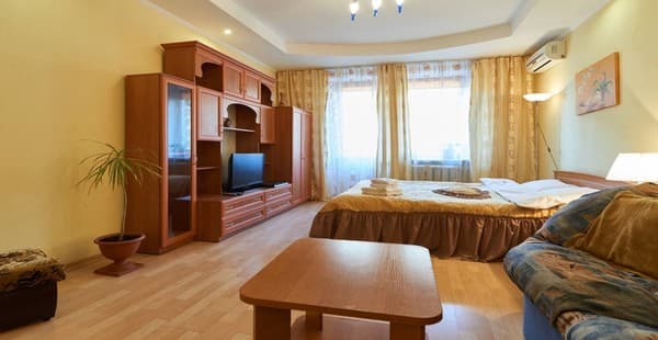 Квартира Home Hotel ул. Малая Житомирская, 10-1